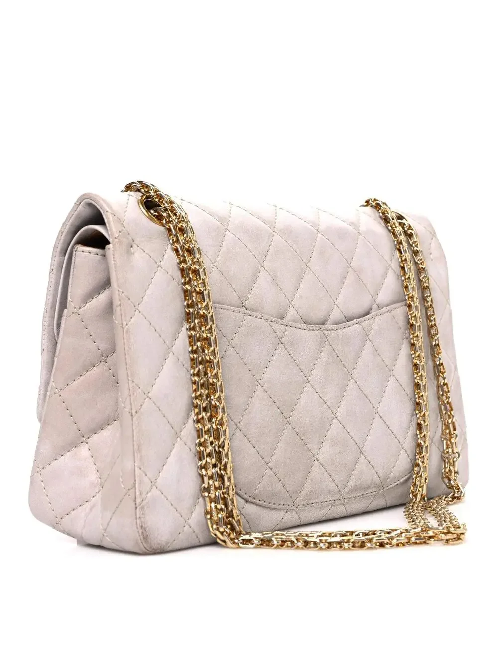 CHANEL indulge timeless